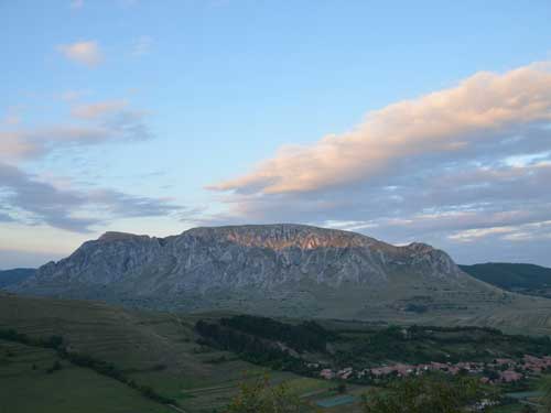 Foto Apus pe coltii Trascaului (c) Petru Goja